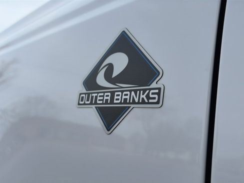 Used 2022 Ford Bronco Outer Banks image 11