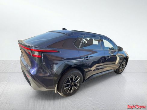 Certified 2026 Toyota bZ image 4