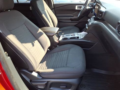 Certified 2020 Ford Explorer XLT w/ Comfort Package AWD/4WD image 12