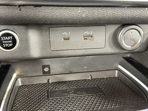 Certified 2021 Nissan Rogue Platinum image 28