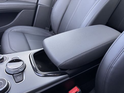 New 2026 Alfa Romeo Stelvio Sprint image 18