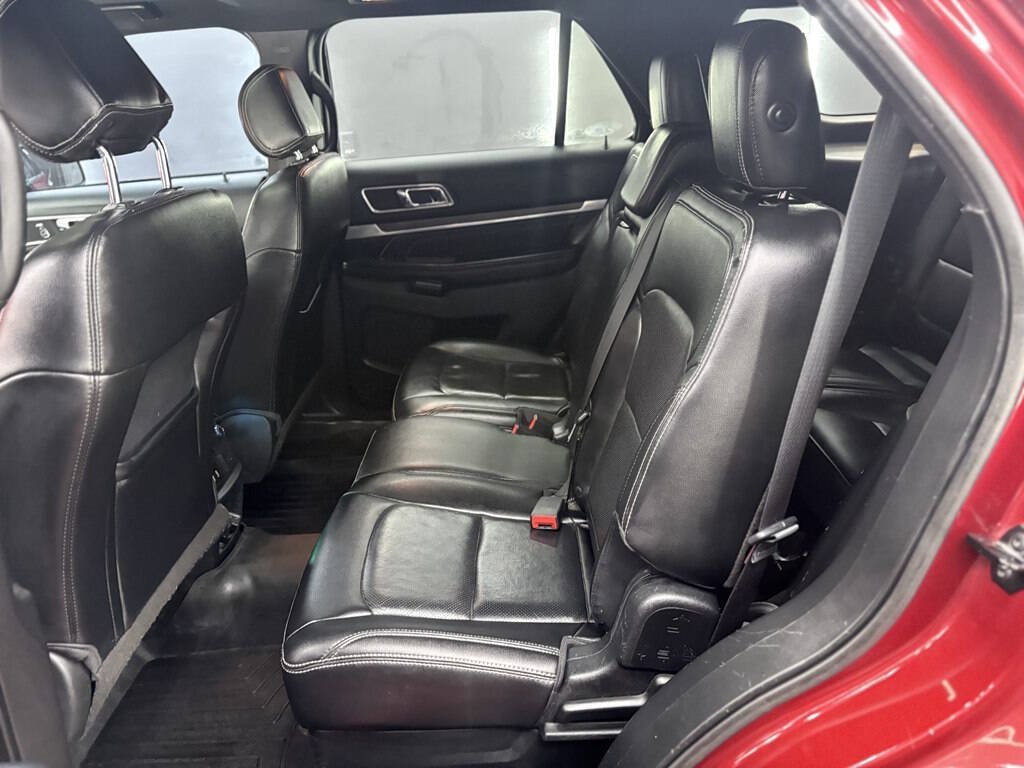 Used 2016 Ford Explorer Limited AWD/4WD image 11