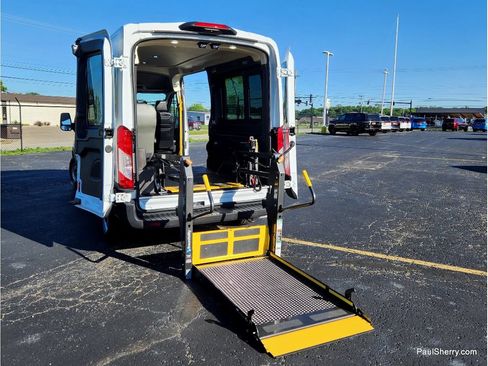 Used 2020 Ford Transit 250 Medium Roof RWD image 19