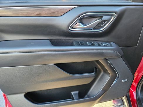 Used 2022 Chevrolet Tahoe Z71 image 15