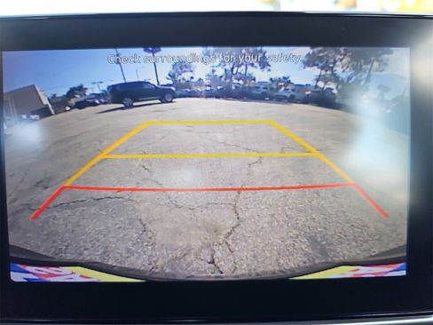 Certified 2022 Hyundai Venue SE image 24