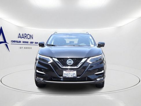 Used 2022 Nissan Rogue Sport SL w/ Premium Package AWD/4WD image 2