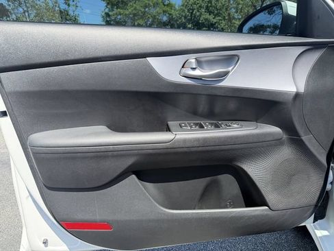 Certified 2024 Kia Forte LXS w/ LXS Technology Package FWD image 11