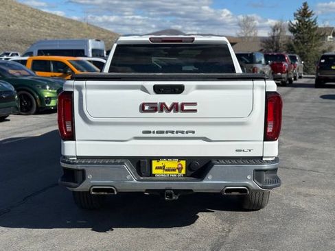 Used 2023 GMC Sierra 1500 SLT w/ SLT Convenience Package AWD/4WD image 4