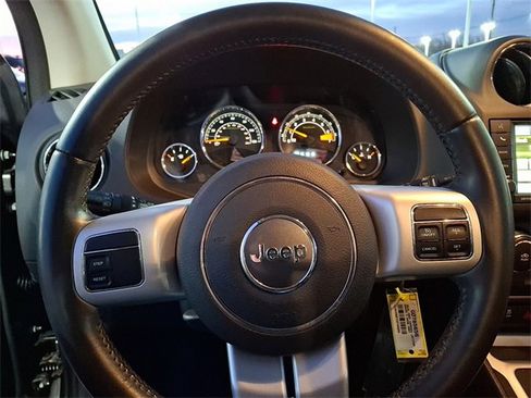 Used 2016 Jeep Compass High Altitude image 24