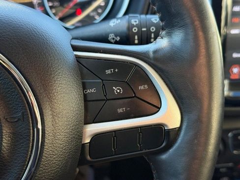 Used 2019 Jeep Compass Limited image 21