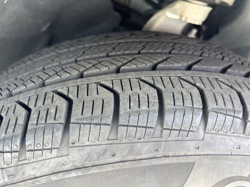 Used 2025 Mercedes-Benz GLC 300 4MATIC image 12