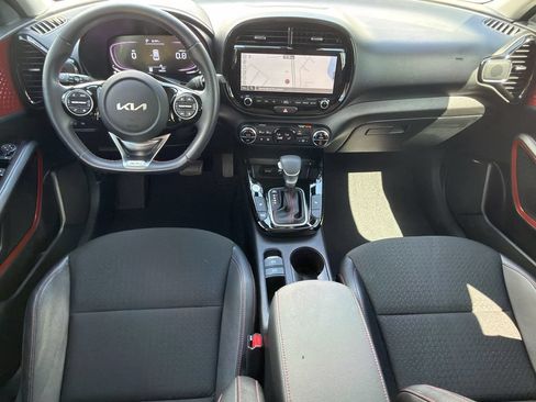 Certified 2025 Kia Soul GT-Line w/ GT-Line Technology Package FWD image 11