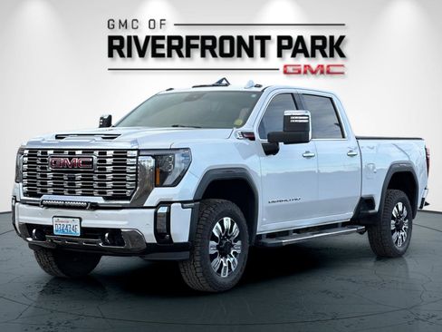 Used 2024 GMC Sierra 2500 Denali w/ Denali Reserve Package image 7