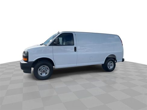 New 2025 GMC Savana 2500 w/ Communications Package image 4