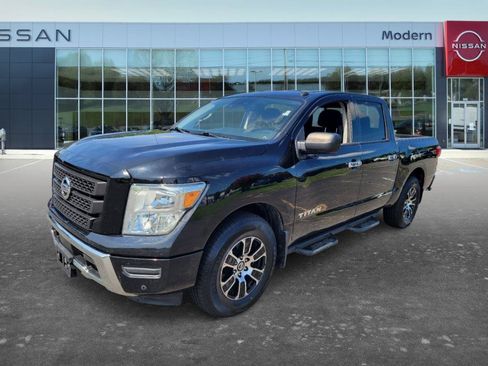 Used 2021 Nissan Titan SV w/ SV Convenience Package RWD image 1