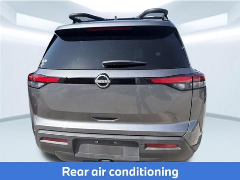 Used 2024 Nissan Pathfinder Rock Creek AWD/4WD image 12