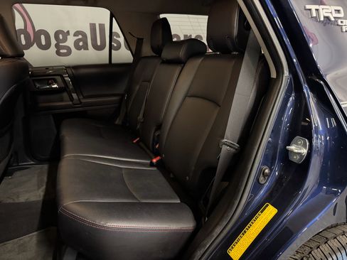 Used 2018 Toyota 4Runner TRD Off-Road Premium image 21