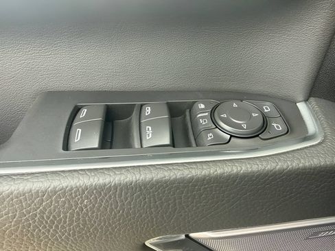 Used 2025 GMC Sierra 2500 Denali AWD/4WD image 30