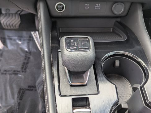 Used 2023 Nissan Rogue SL w/ SL Premium Package image 27