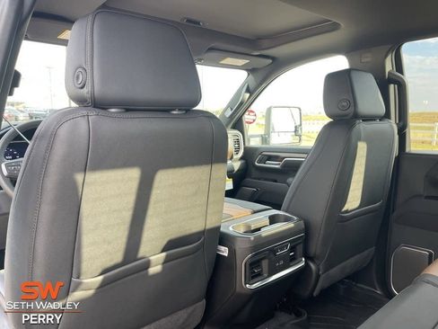 New 2026 Chevrolet Silverado 3500 High Country w/ Technology Package image 29