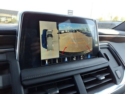 Used 2023 Chevrolet Tahoe High Country AWD/4WD image 22