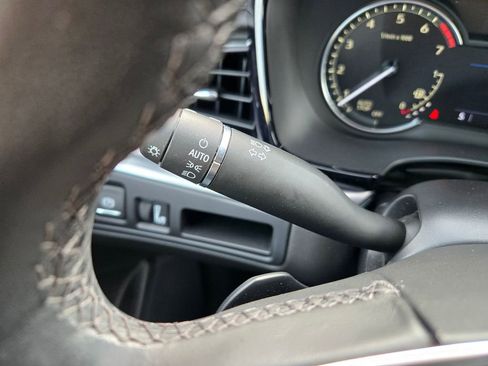 Used 2022 Cadillac XT5 Luxury image 25