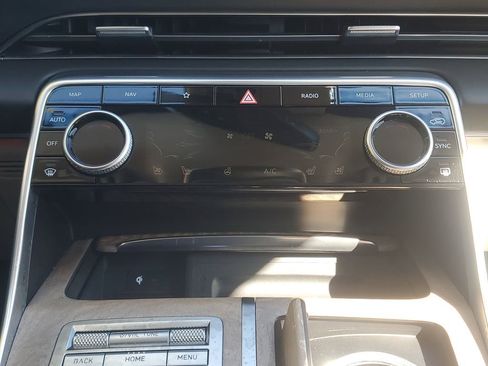 Used 2021 Genesis GV80 2.5T w/ Advanced Package 03 image 32