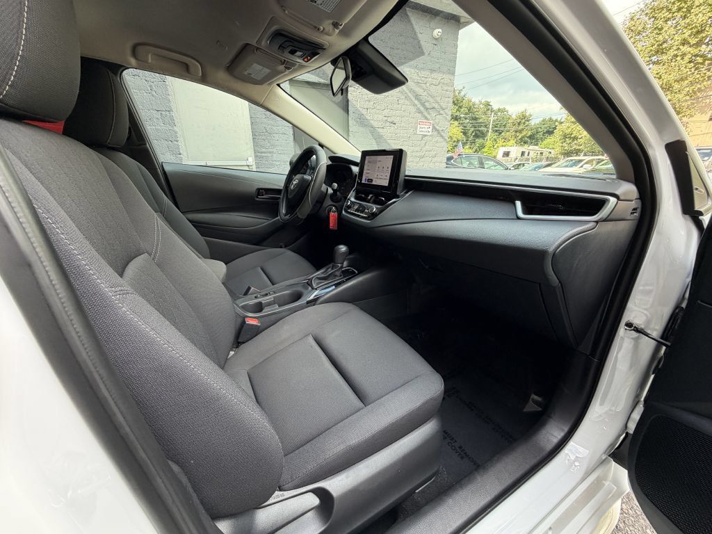 Used 2023 Toyota Corolla LE FWD image 17