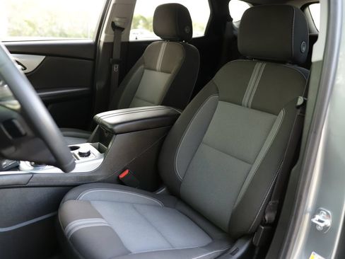 Used 2024 Chevrolet Blazer LT w/ Convenience Package FWD image 23