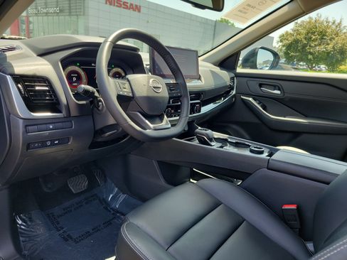 Certified 2026 Nissan Rogue SL AWD/4WD image 19