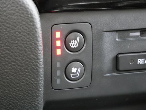 Used 2016 Honda Pilot Elite image 30