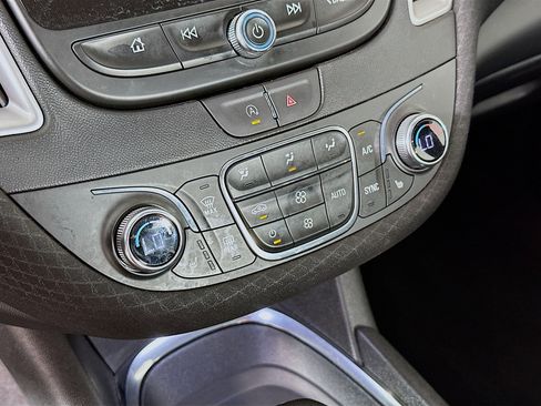 Used 2023 Chevrolet Malibu LT w/ Driver Confidence Package image 23