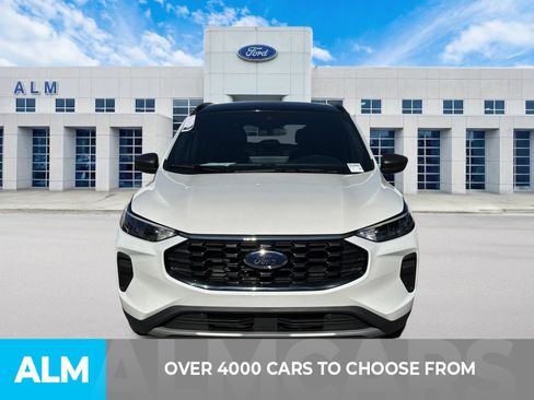Used 2025 Ford Escape ST-Line w/ Equipment Group 301A image 3
