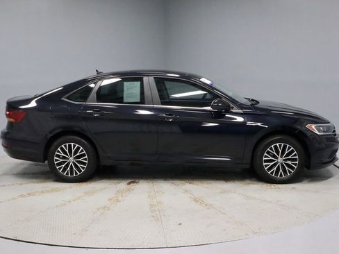 Used 2019 Volkswagen Jetta SEL FWD image 12