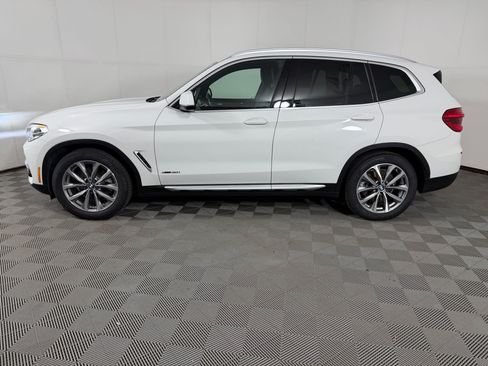 Used 2018 BMW X3 xDrive30i w/ Premium Package AWD/4WD image 2
