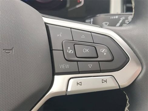 Used 2023 Volkswagen Atlas SE w/ Black Wheel Package image 24