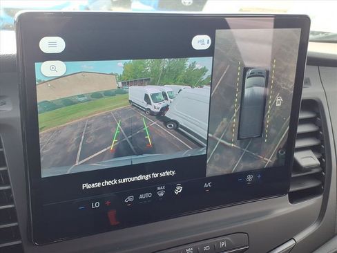 New 2025 Ford Transit 250 148 Medium Roof image 8