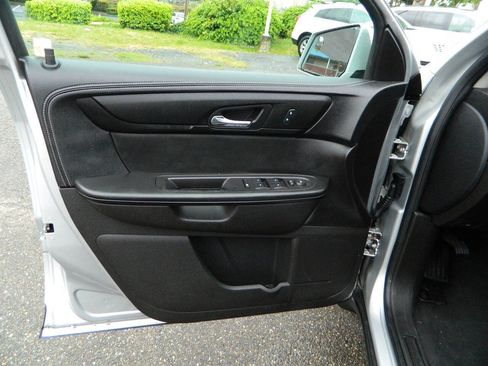 Used 2013 Chevrolet Traverse LT AWD/4WD image 22