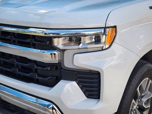 Used 2023 Chevrolet Silverado 1500 LT RWD image 8