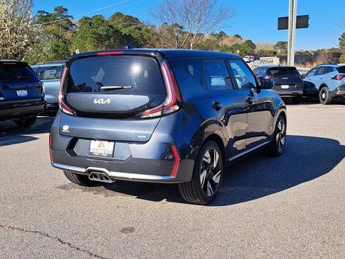 Used 2023 Kia Soul GT-Line w/ GT-Line Technology Package FWD image 5