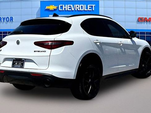 Used 2019 Alfa Romeo Stelvio w/ Nero Edizione RWD image 5