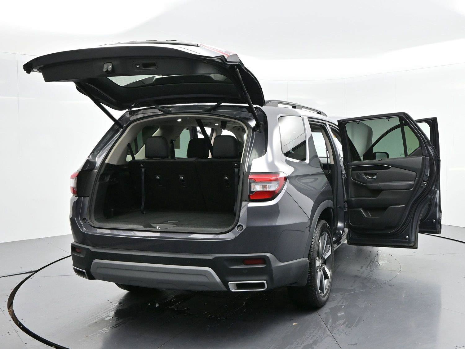 Used 2024 Honda Pilot Touring image 47