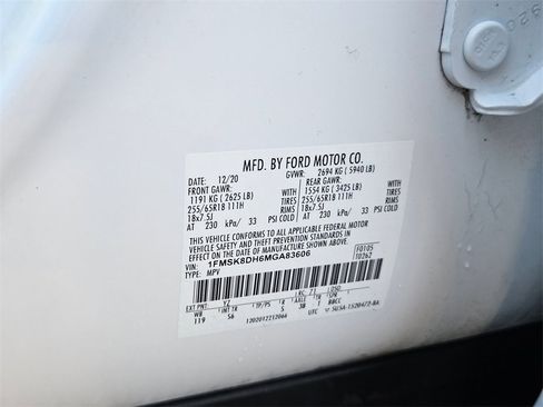 Used 2021 Ford Explorer XLT w/ Equipment Group 202A image 32