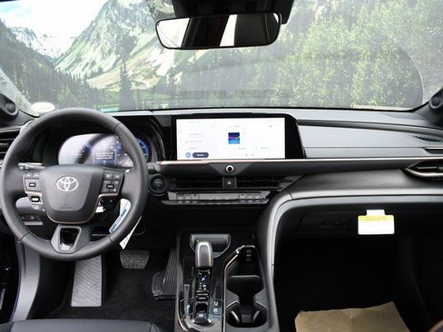 New 2026 Toyota Crown Nightshade image 9