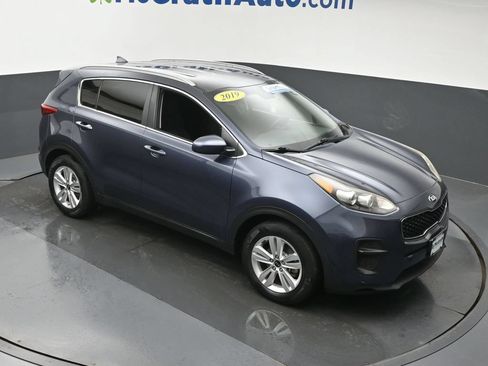 Used 2019 Kia Sportage LX w/ LX Popular Package FWD image 3