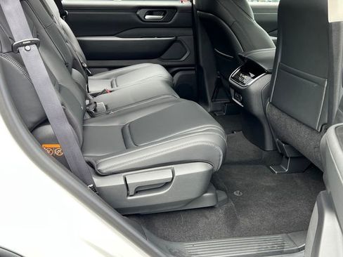 New 2026 Nissan Armada SV image 25