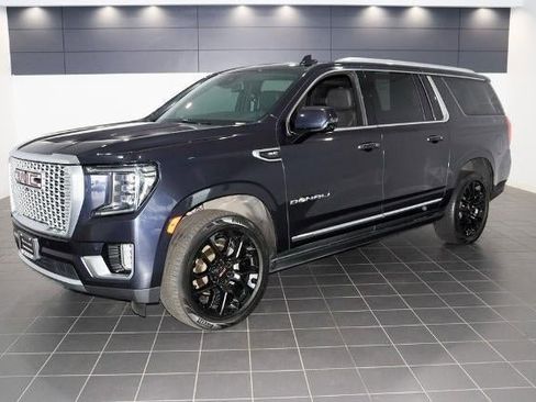 Used 2023 GMC Yukon XL Denali image 1