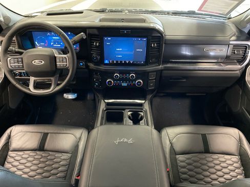 New 2026 Ford F250 Lariat w/ Black Appearance Package image 13