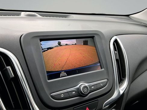 Used 2020 Chevrolet Equinox LT AWD/4WD image 22