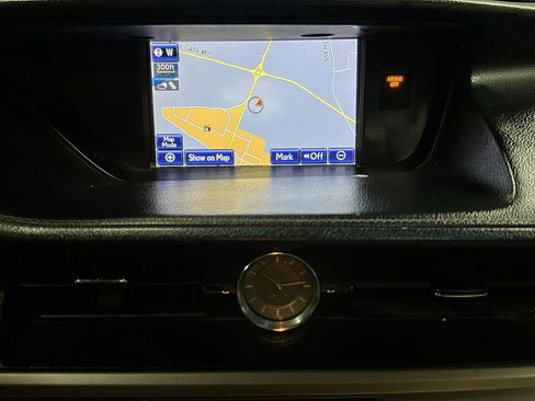 Used 2013 Lexus ES 350 w/ Luxury Pkg image 21